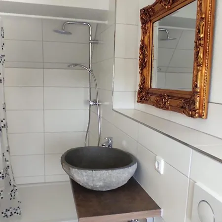 ゲストハウス Kastanienhof *