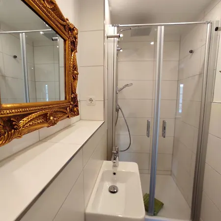 Kastanienhof ゲストハウス Waldmuehlen